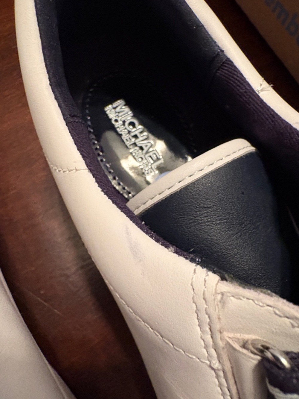 Size 7 1/2 Michael Kors White Leather Sneakers with Black Logo Straps-New - Picture 4 of 5